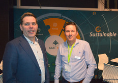 Jacques v/d Knaap (brokerage) and René Caron (engineering) of AAB. 